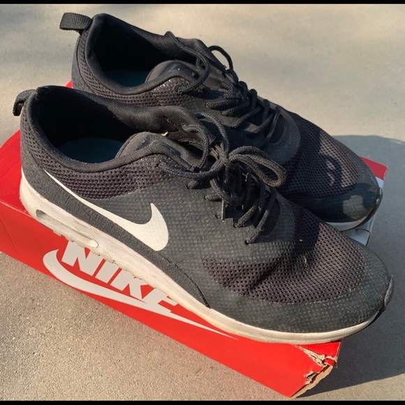 Nike Air Max Thea w/ box - Picture 4 of 6